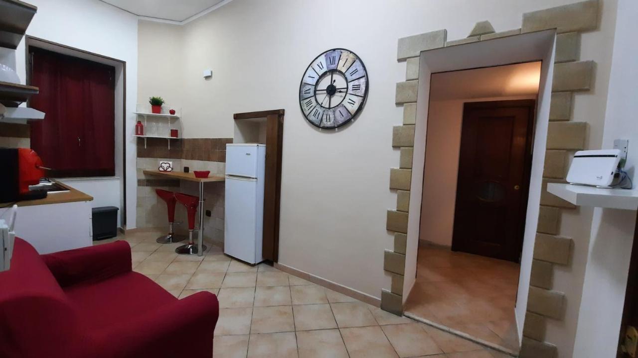 White Home 2 San Gregorio 14 Неаполь Экстерьер фото